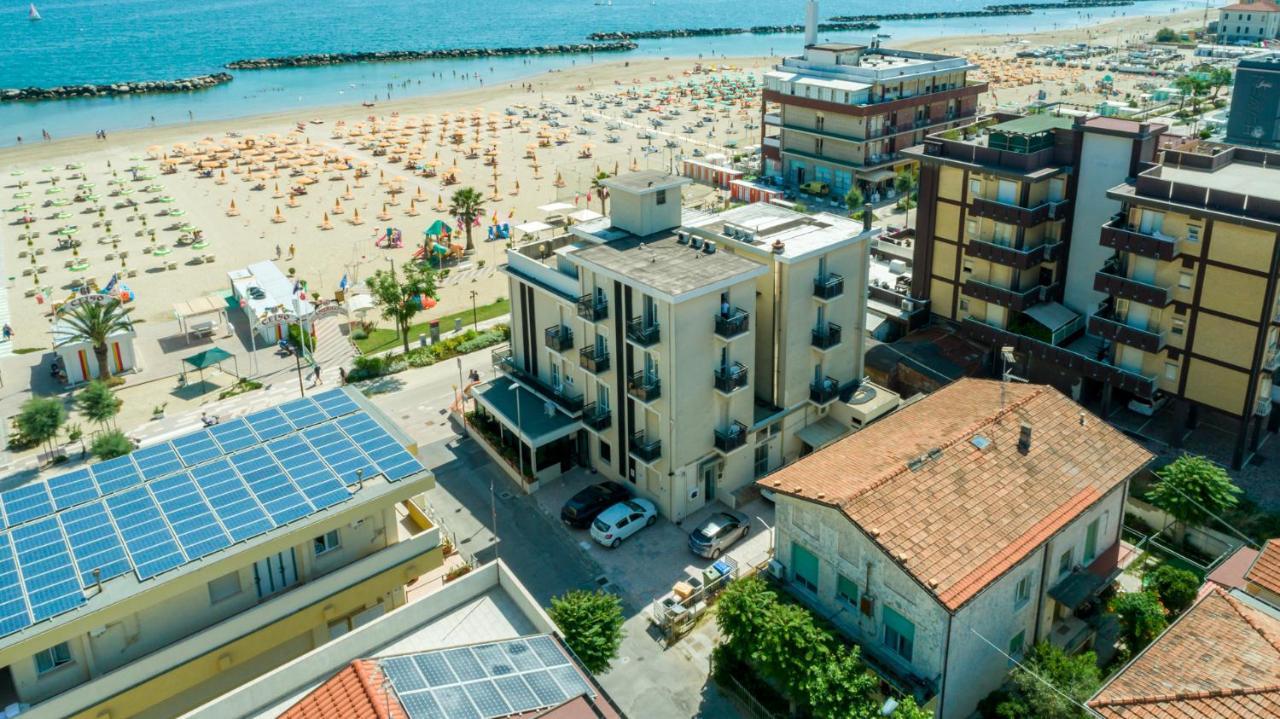 Hotel Milanese Rimini Exterior photo