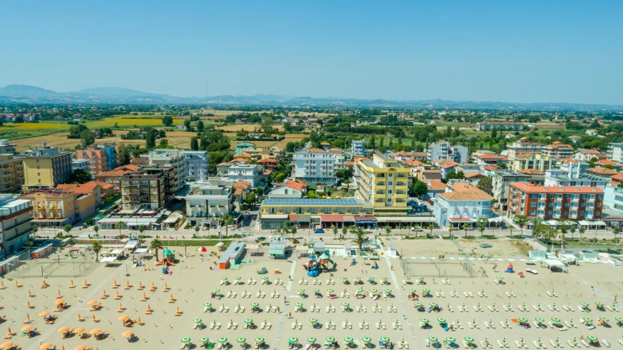 Hotel Milanese Rimini Exterior photo